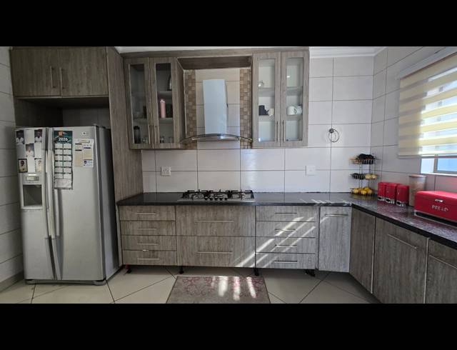 4 BEDROOM FREEHOLD FOR SALE IN SOUTH CREST